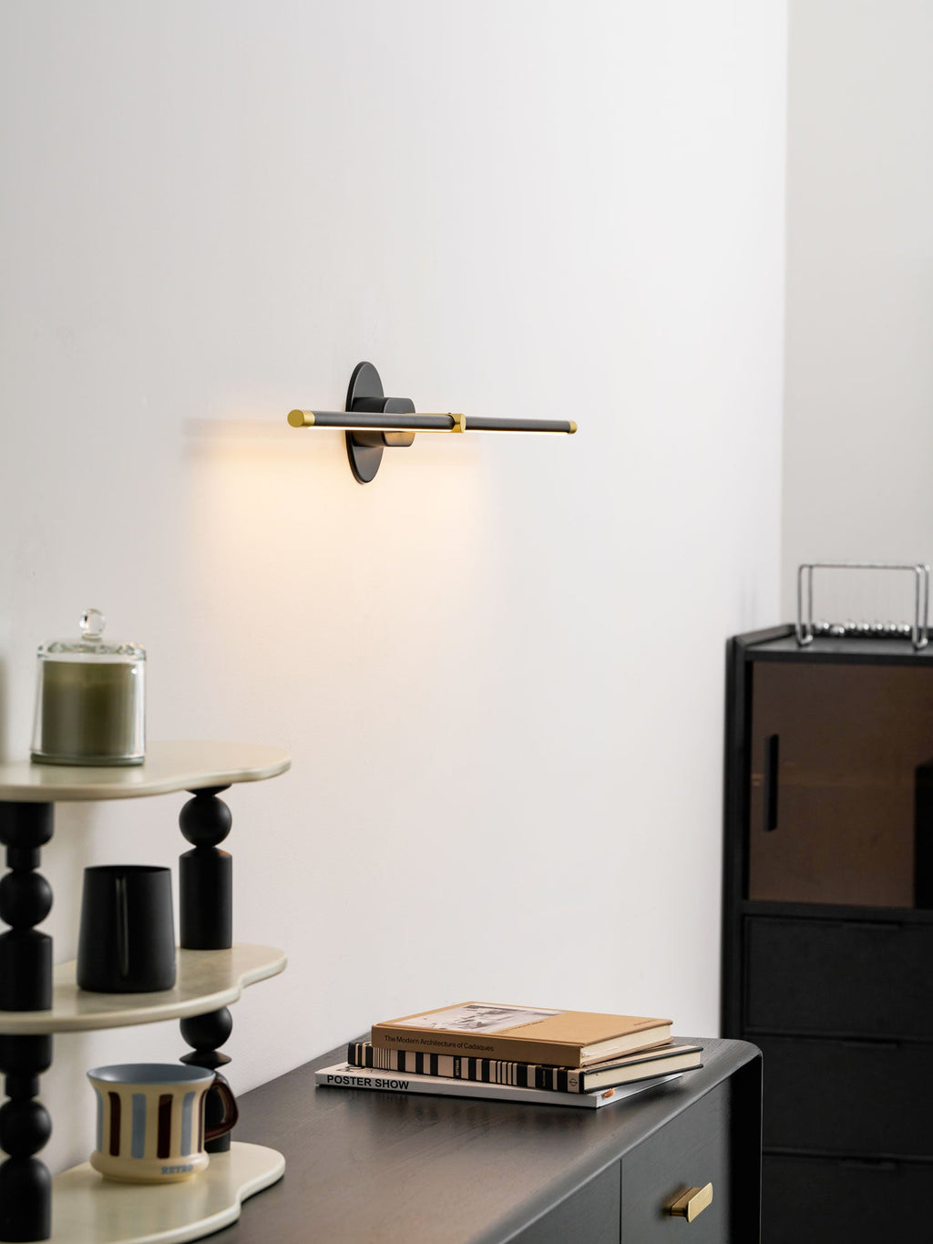 Minimalist Linear Wall Lamp