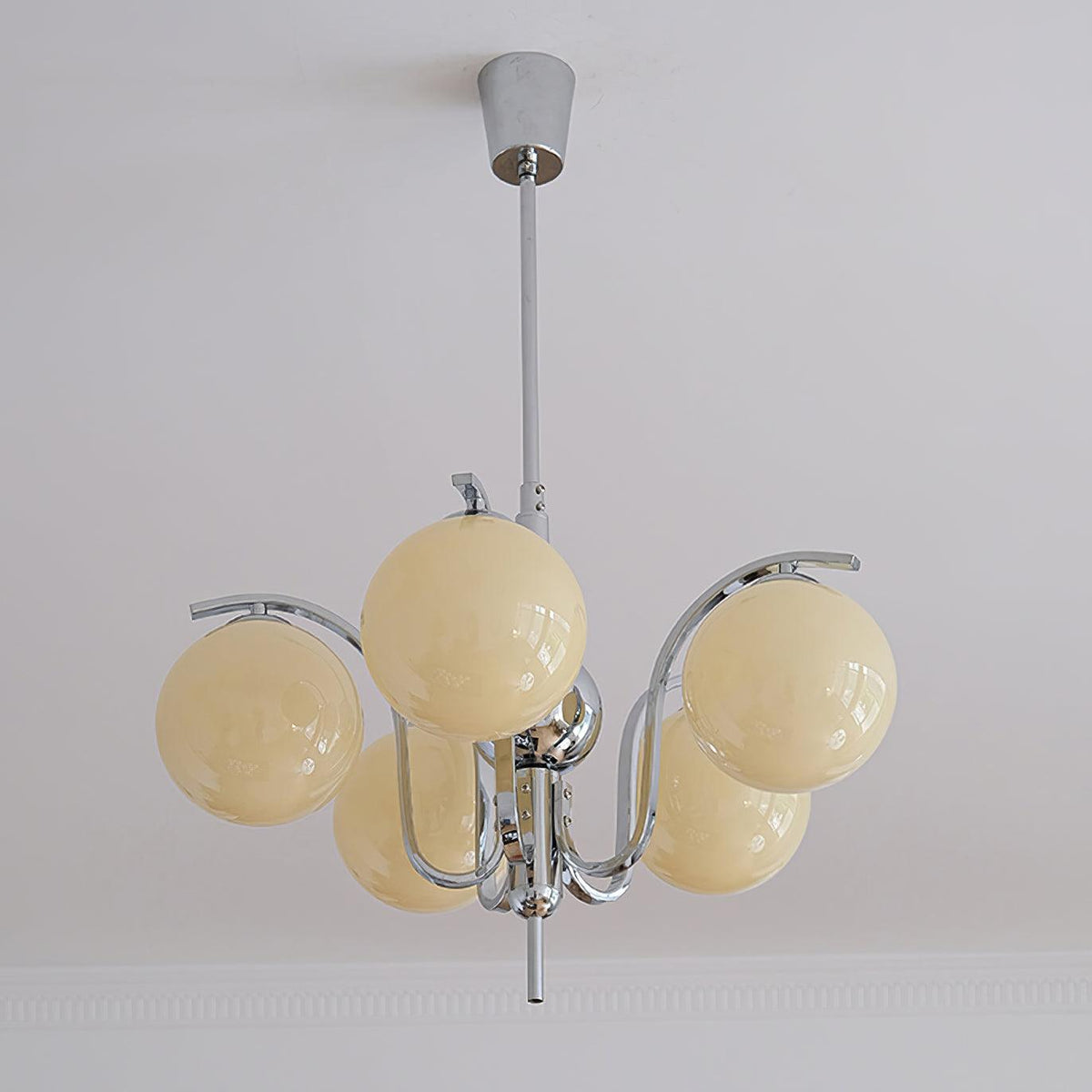 Modo Deco Chandelier 5 heads ? 26.7″ x H 15.7″/ Dia 68cm x H 40cm / Chrome & Beige Chandelier