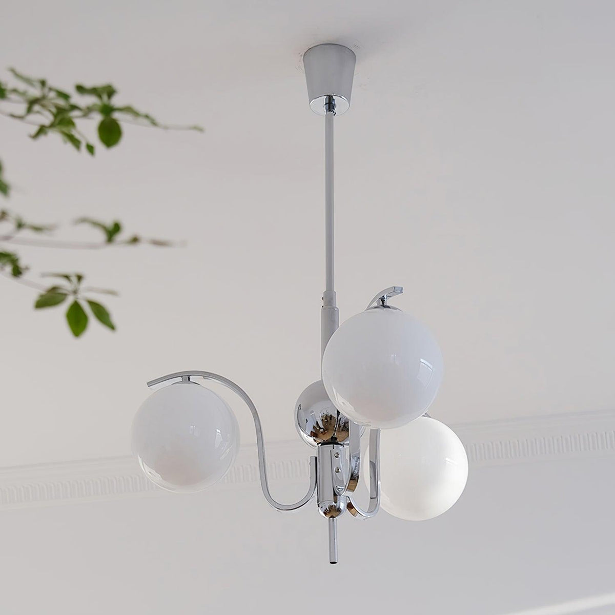 Modo Deco Chandelier 3 heads ? 22.8″ x H 15.7″/ Dia 58cm x H 40cm / Chrome & White Chandelier