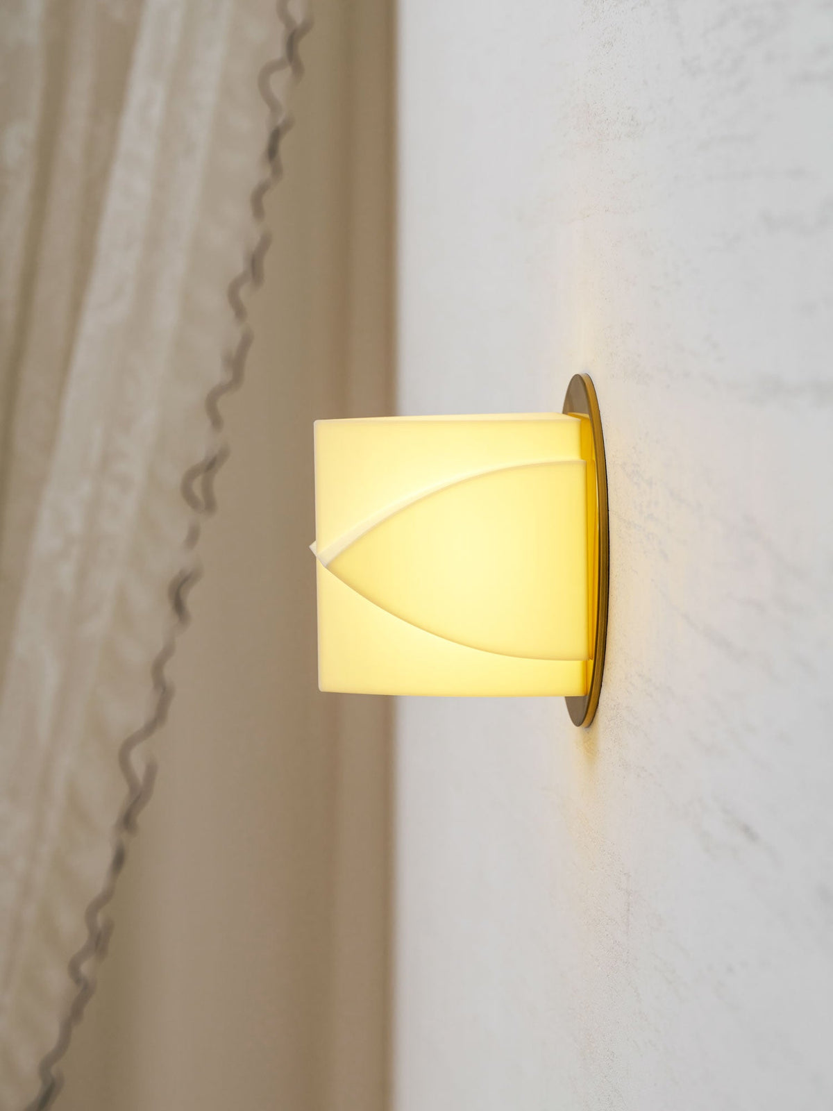 Naala Sconce