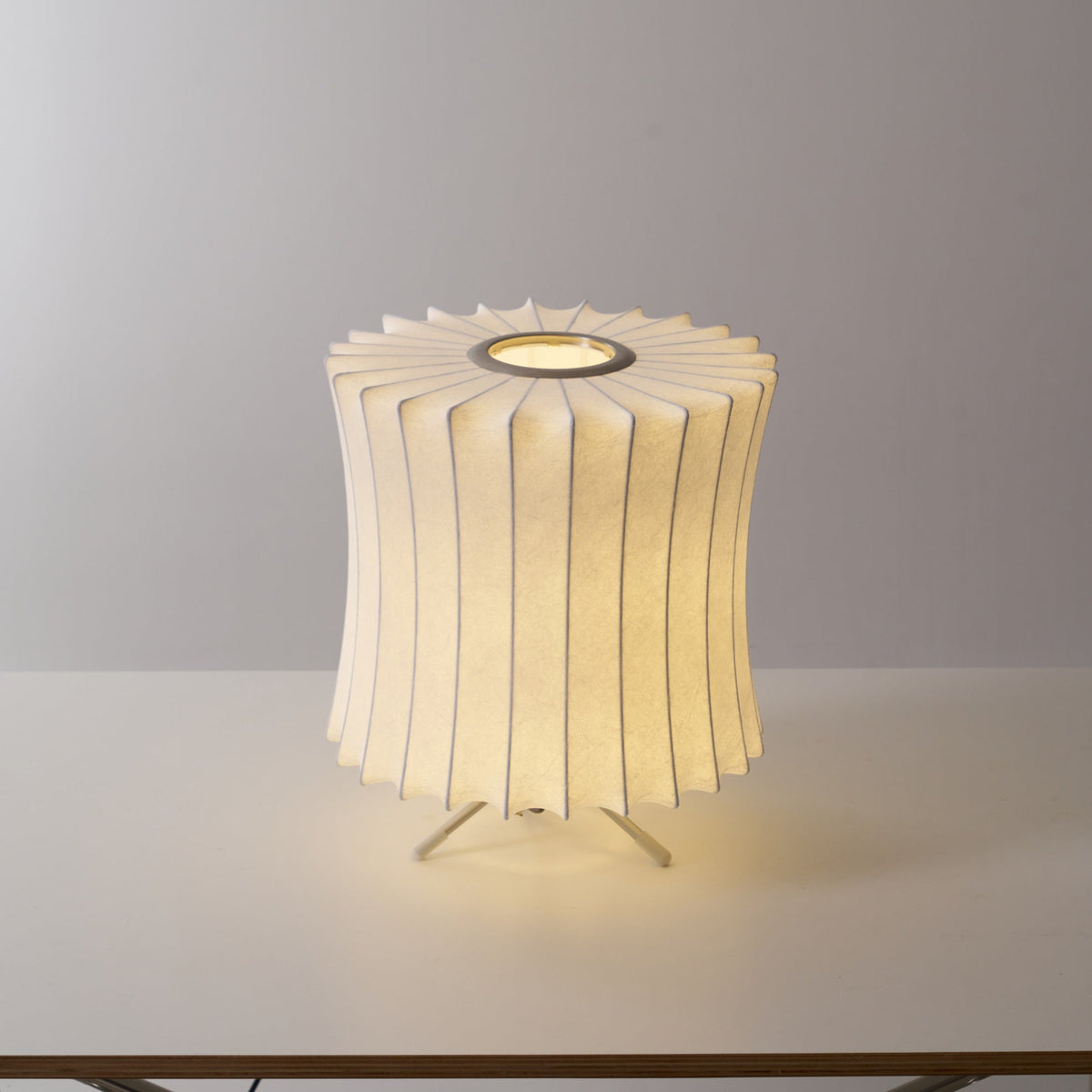 Tripod Bubble Table Lamp