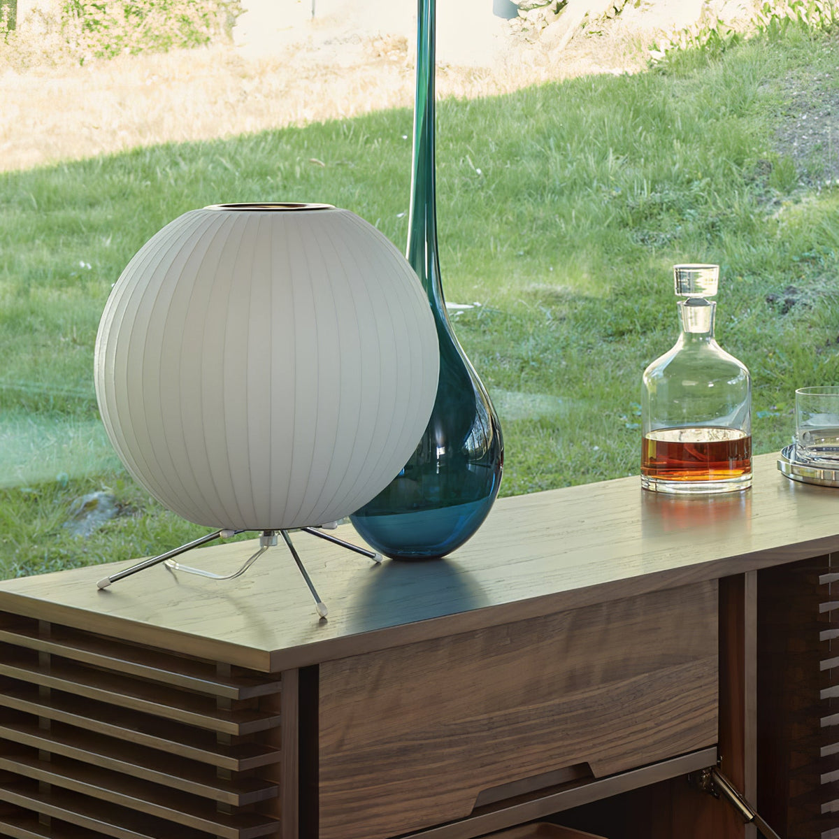 Tripod Bubble Table Lamp