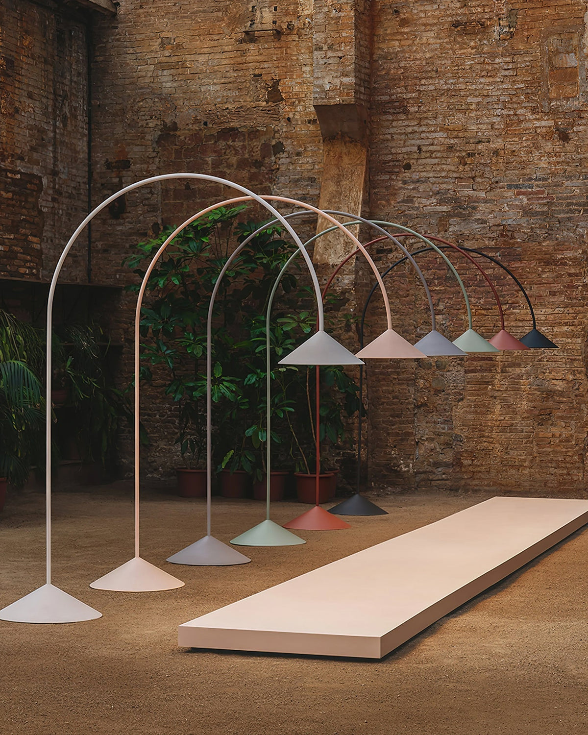 Arc Out Floor Lamp Floor lamp