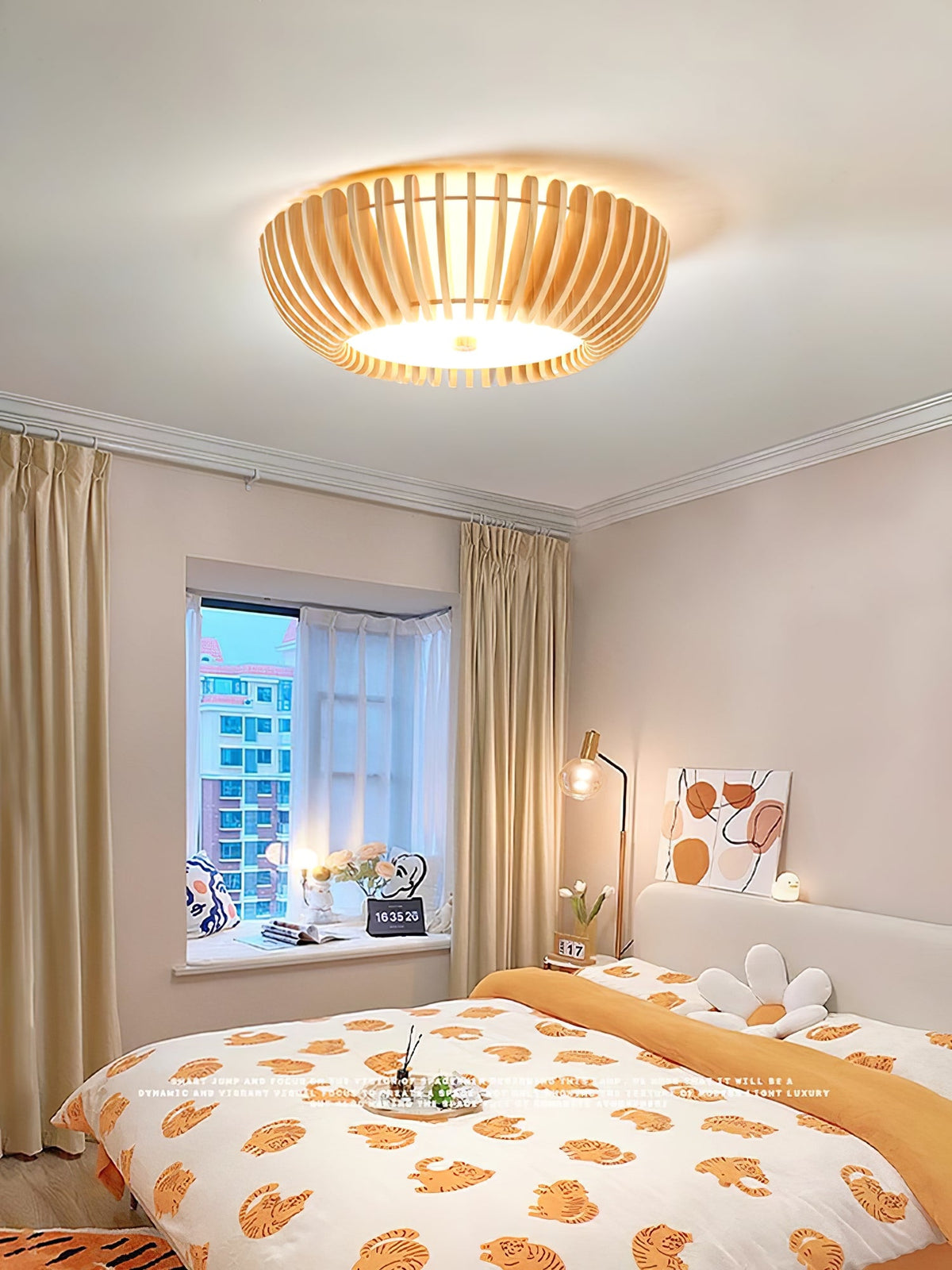 Oakflare Ceiling Lamp