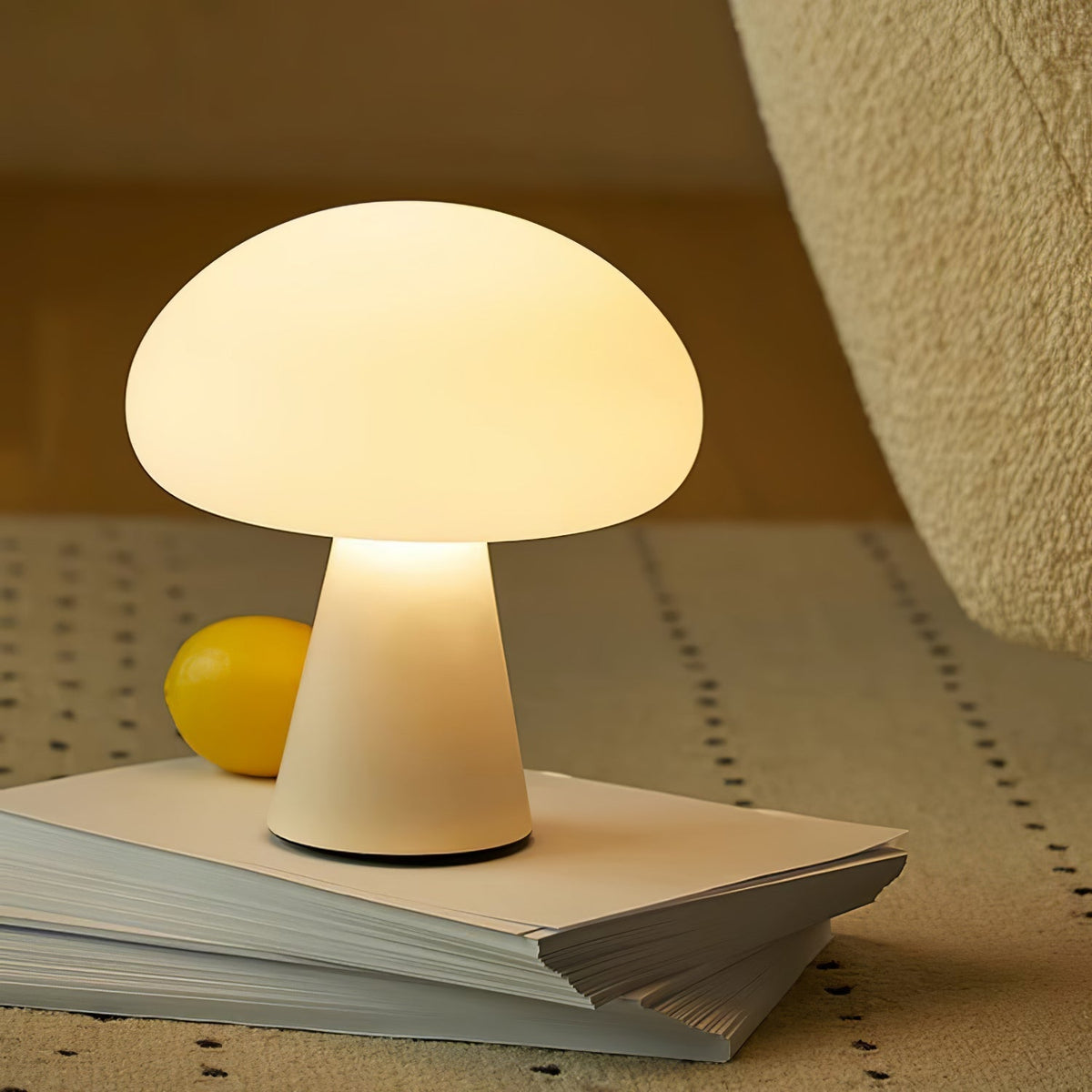 Obello Portable Built-in Battery Table Lamp ? 8.7″ x H 9.4″ / Dia 22cm x H 24cm / White / Three-Color Changing Light