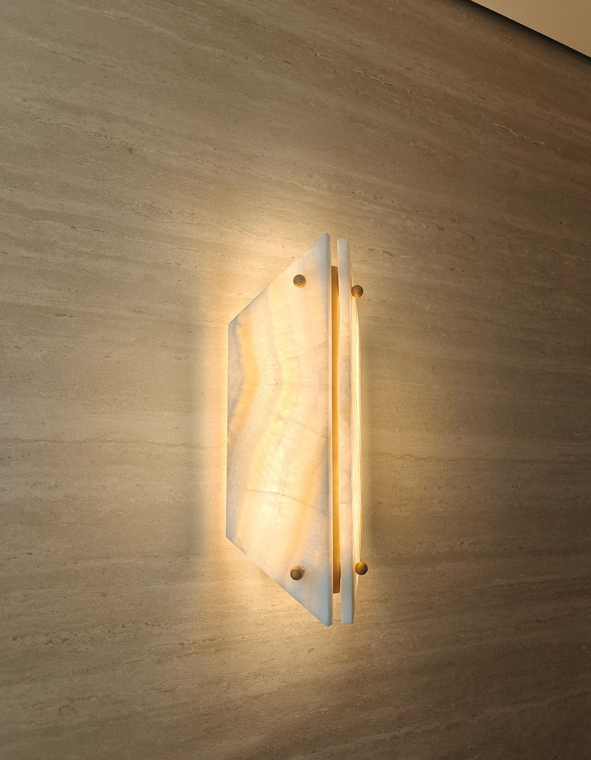 Crest Alabaster Wall Lamp