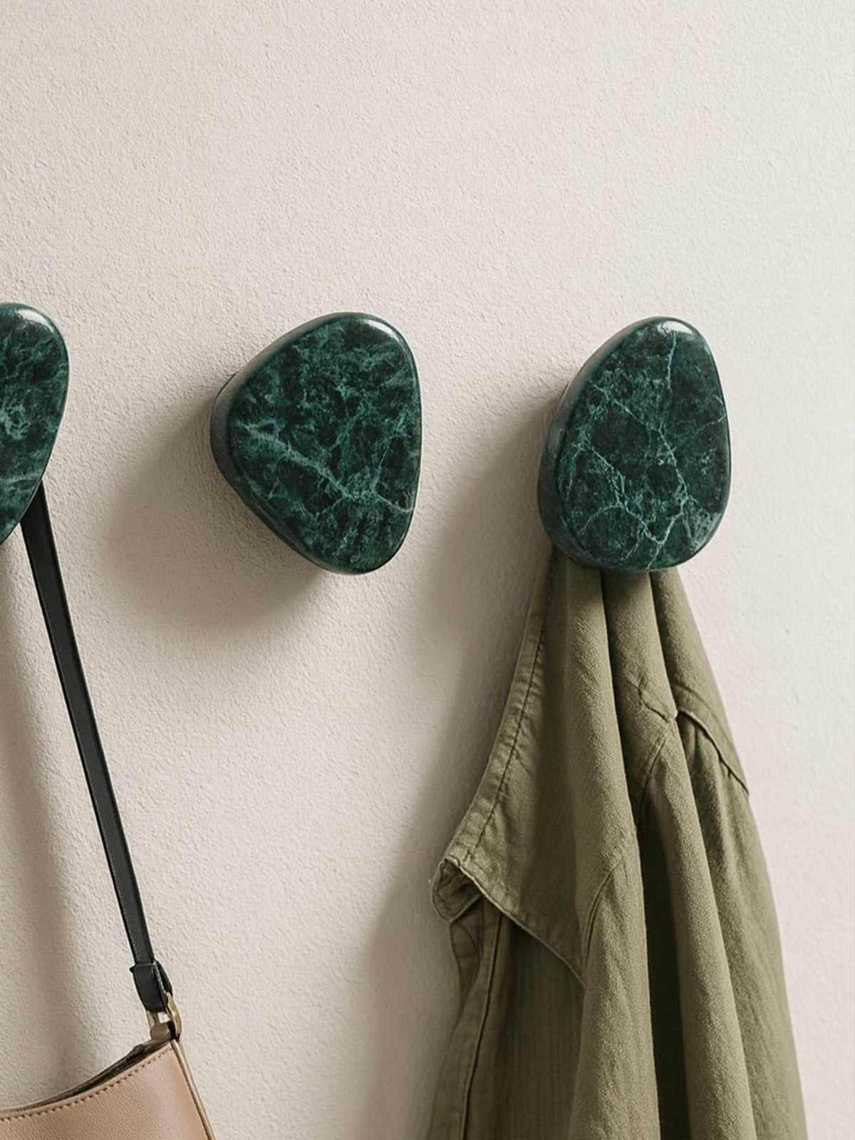 Onyx Pebble Wall Hook