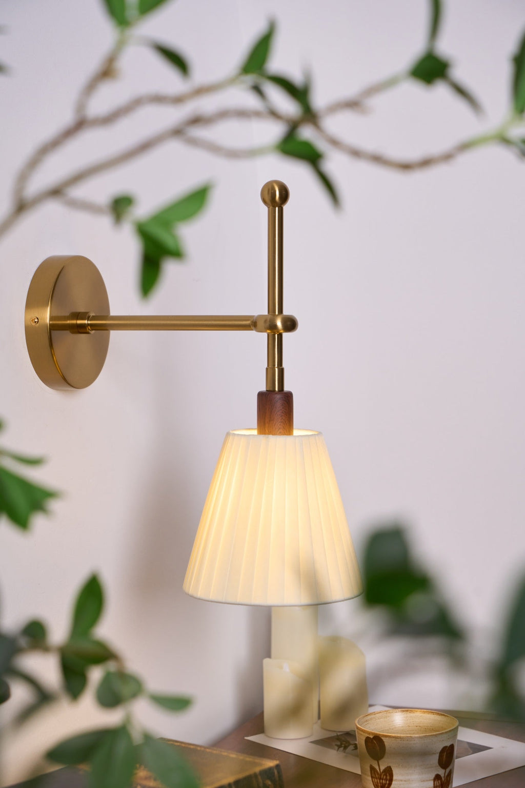 Pleated Fabric Wall Lamp
