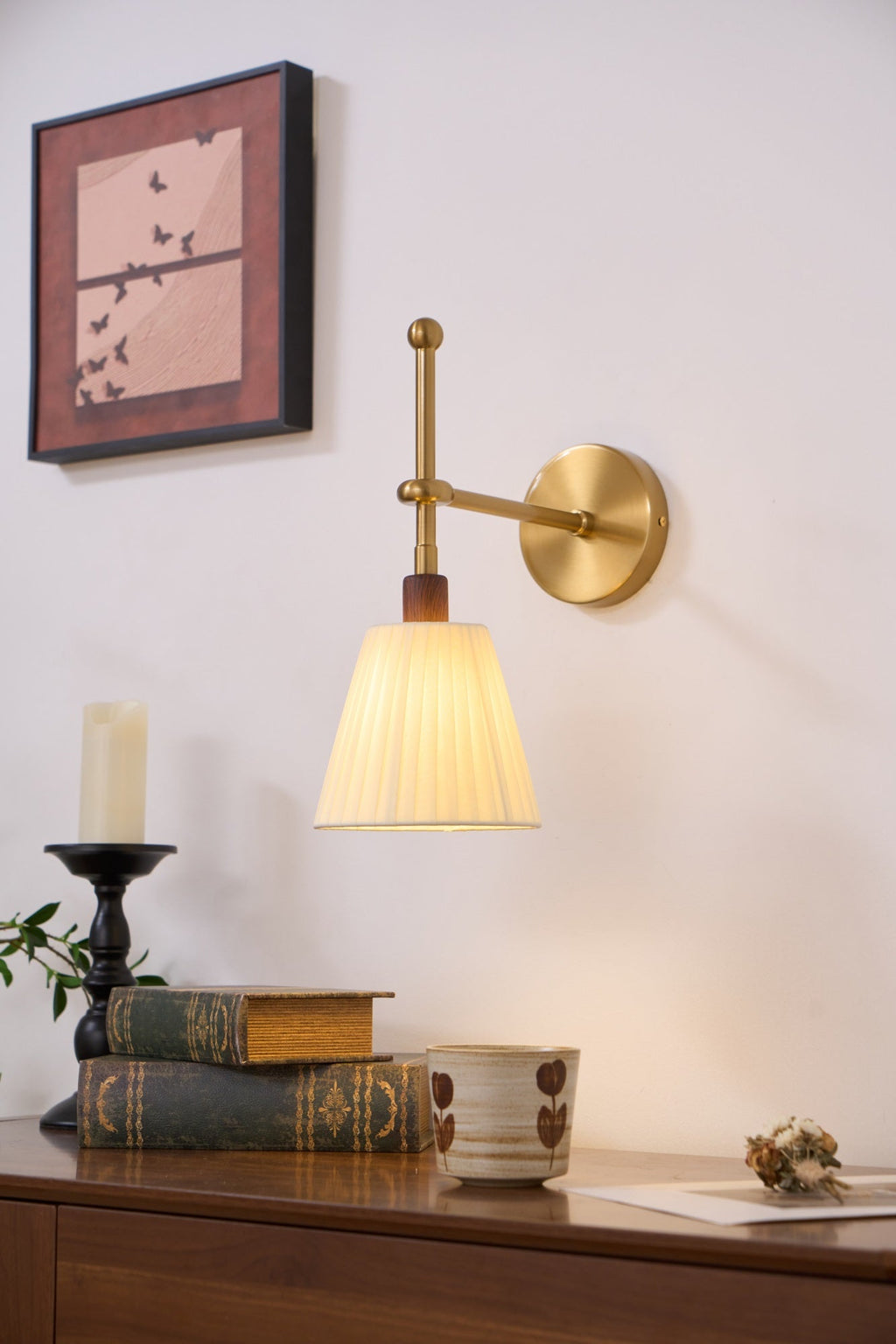 Pleated Fabric Wall Lamp