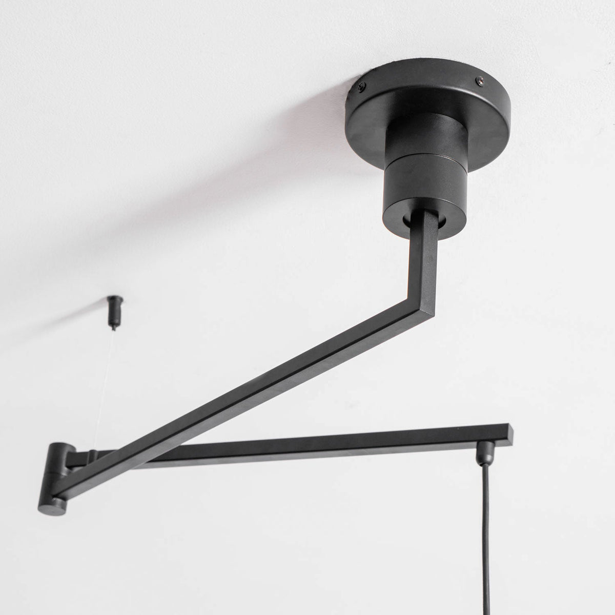 Elric Pendant Light