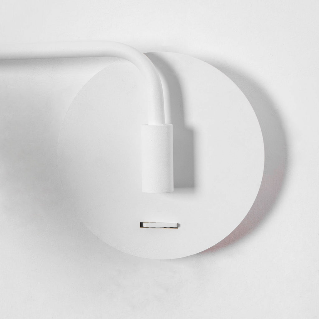 Ridge Arm Plug-in Wall Lamp