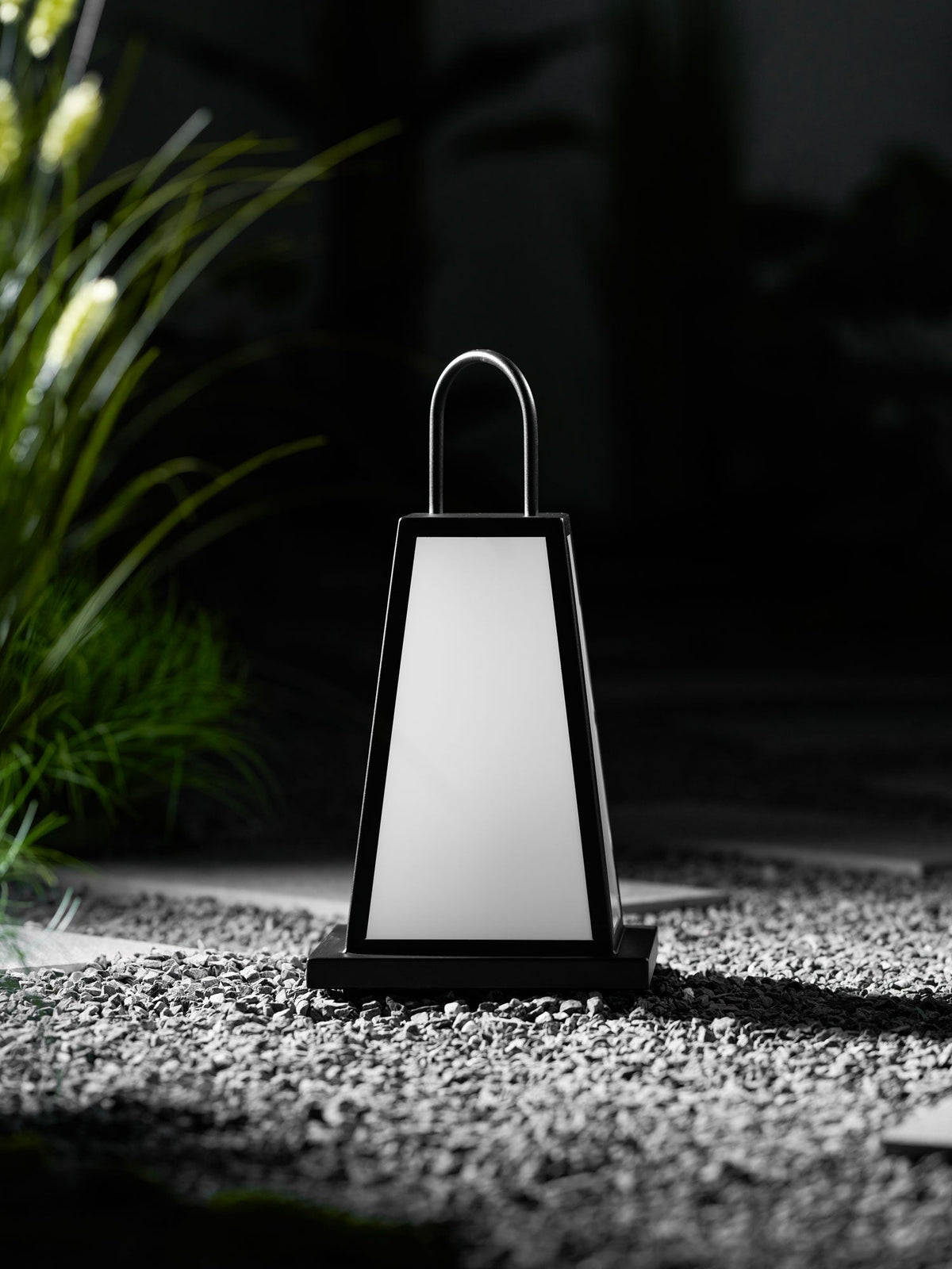 Roam Lantern Garden Outdoor Lamp