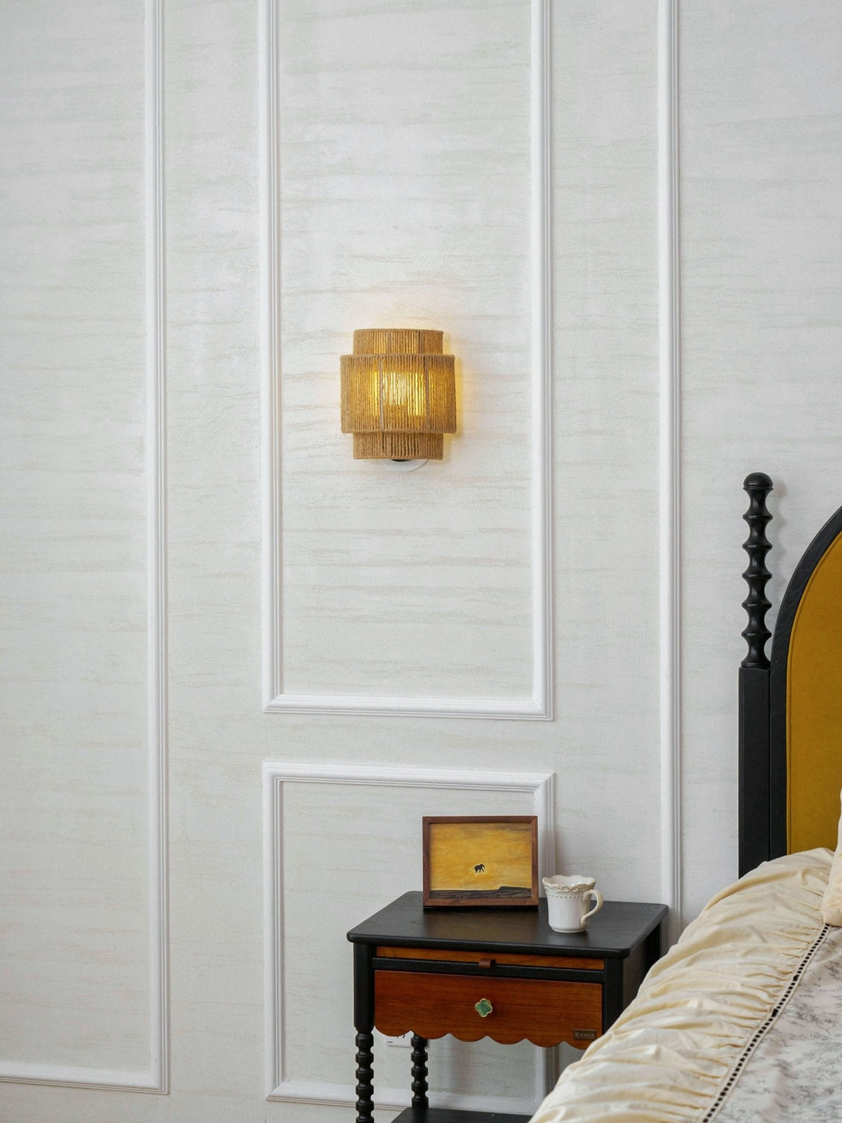 Rustic Weave Wall Lamp