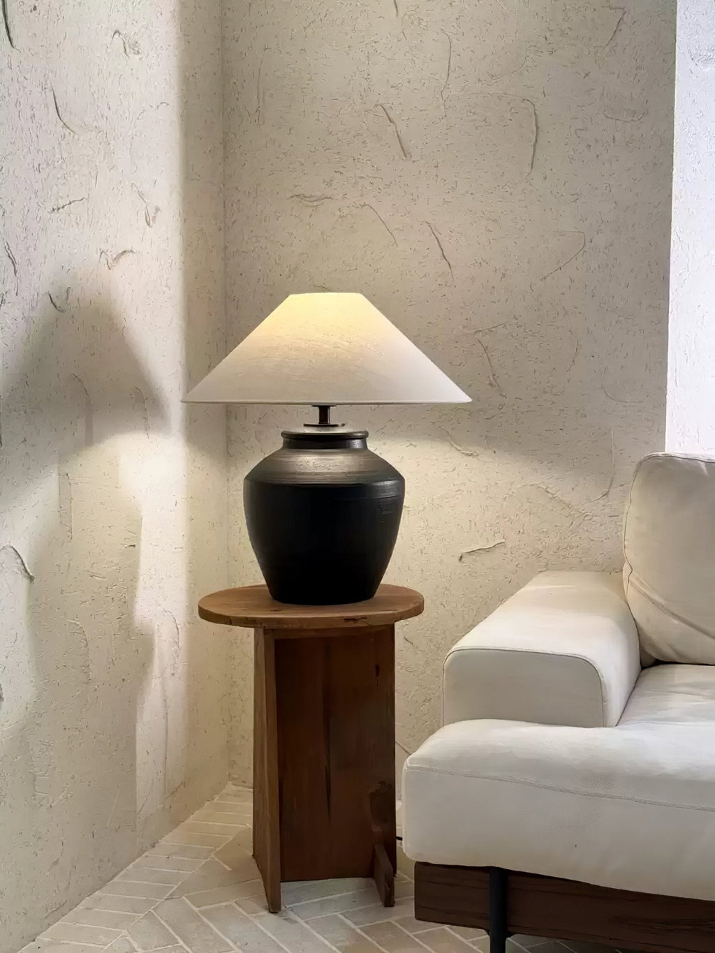 Rustic Black Ceramic Table Lamp