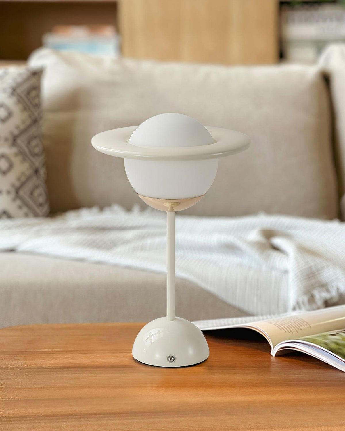 Saturn Planet Table Lamp Table lamp