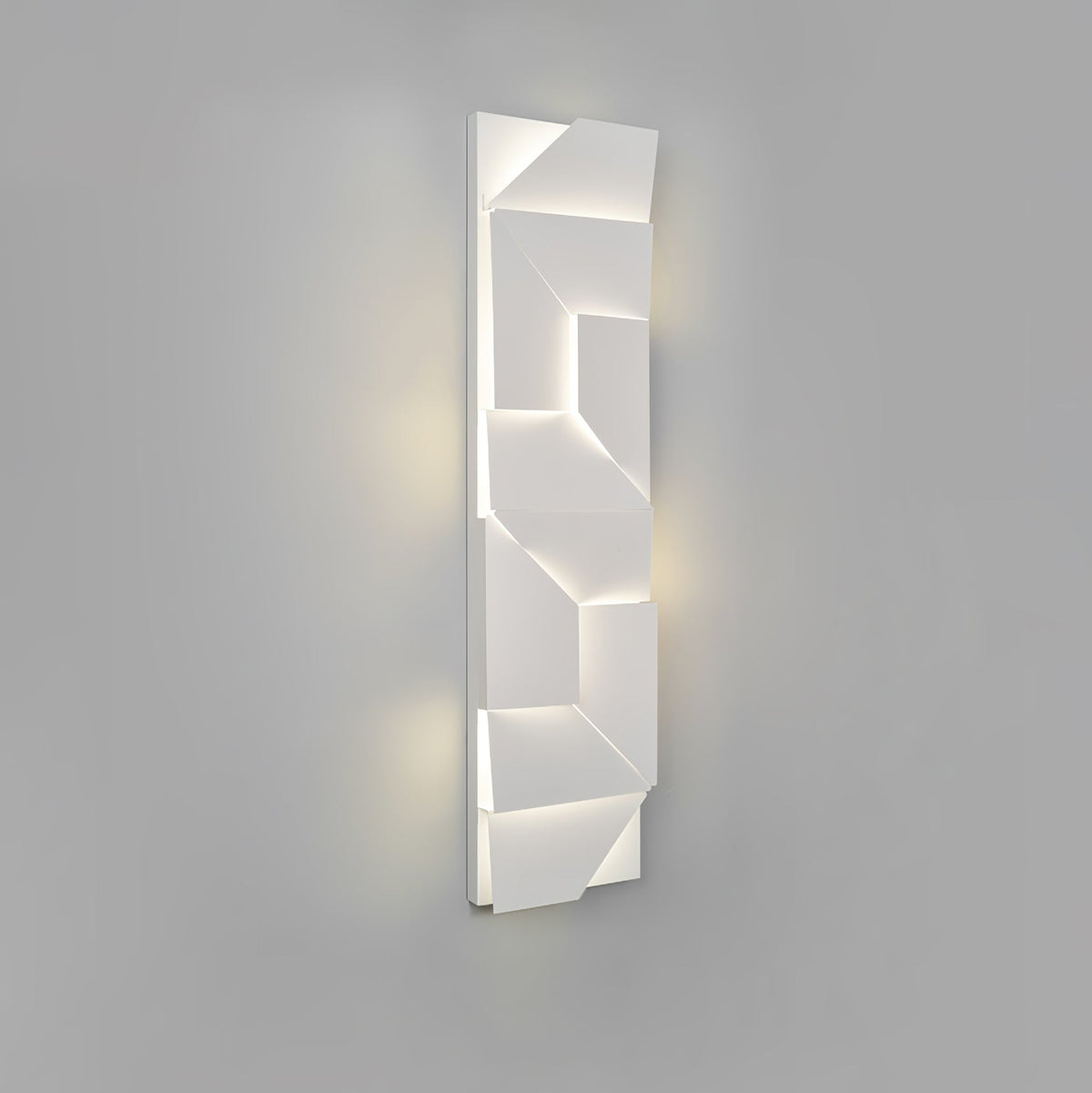 Shadows Grand Plug-in Sconce