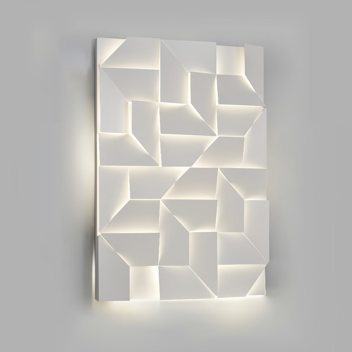 Shadows Grand Plug-in Sconce