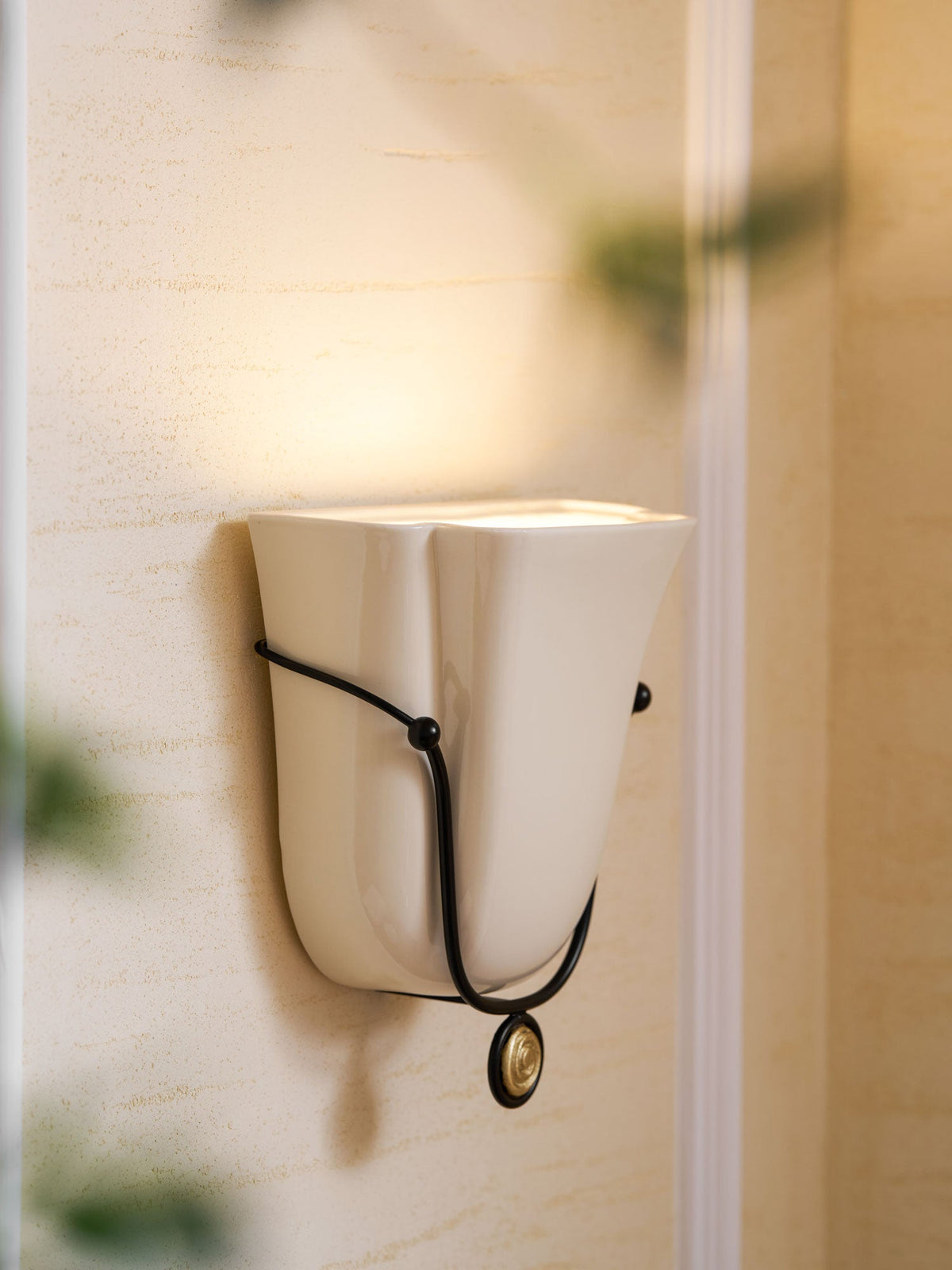 Solenne Shell Wall Sconce