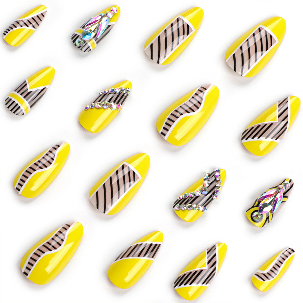StarNagel Almond Nägel in Gelb mit Glitzerstrass und Funkelnden Streifen