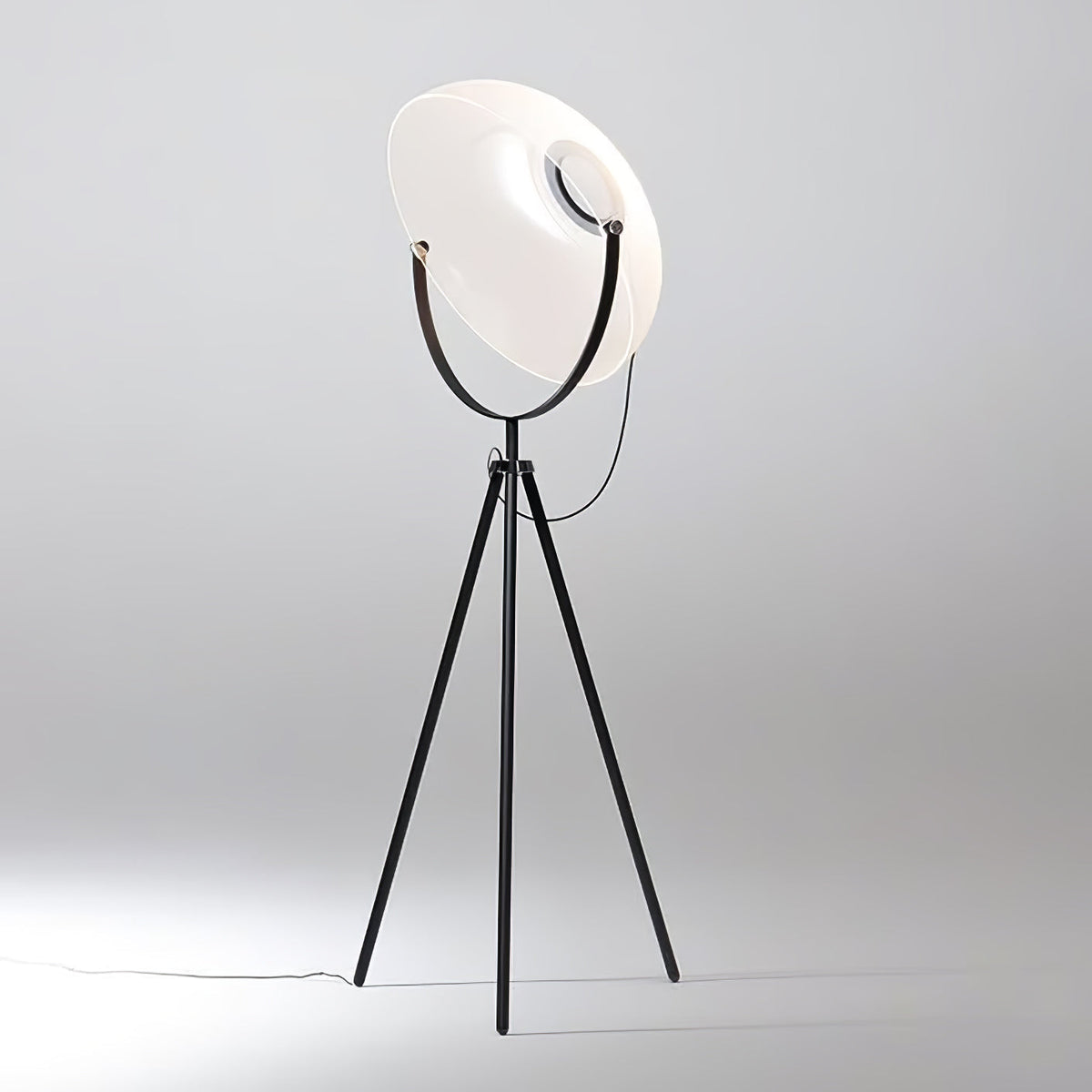 Stilnovo Floor Lamp ∅ 19.7″ x H 57″ / Dia 50cm x H 145cm / Black / US Plug Floor lamp