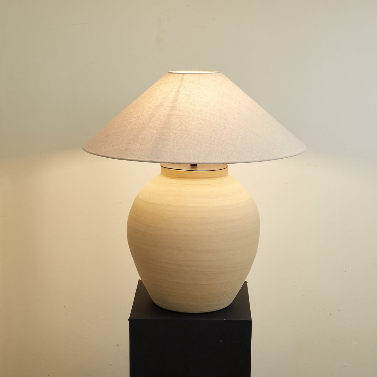 Tera Table Lamp