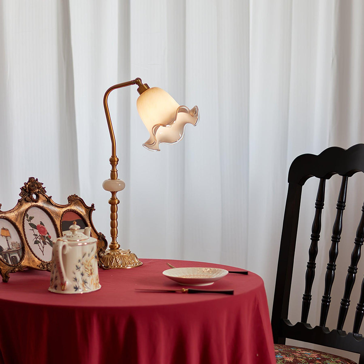 Tulip Brass Table Lamp Table lamp