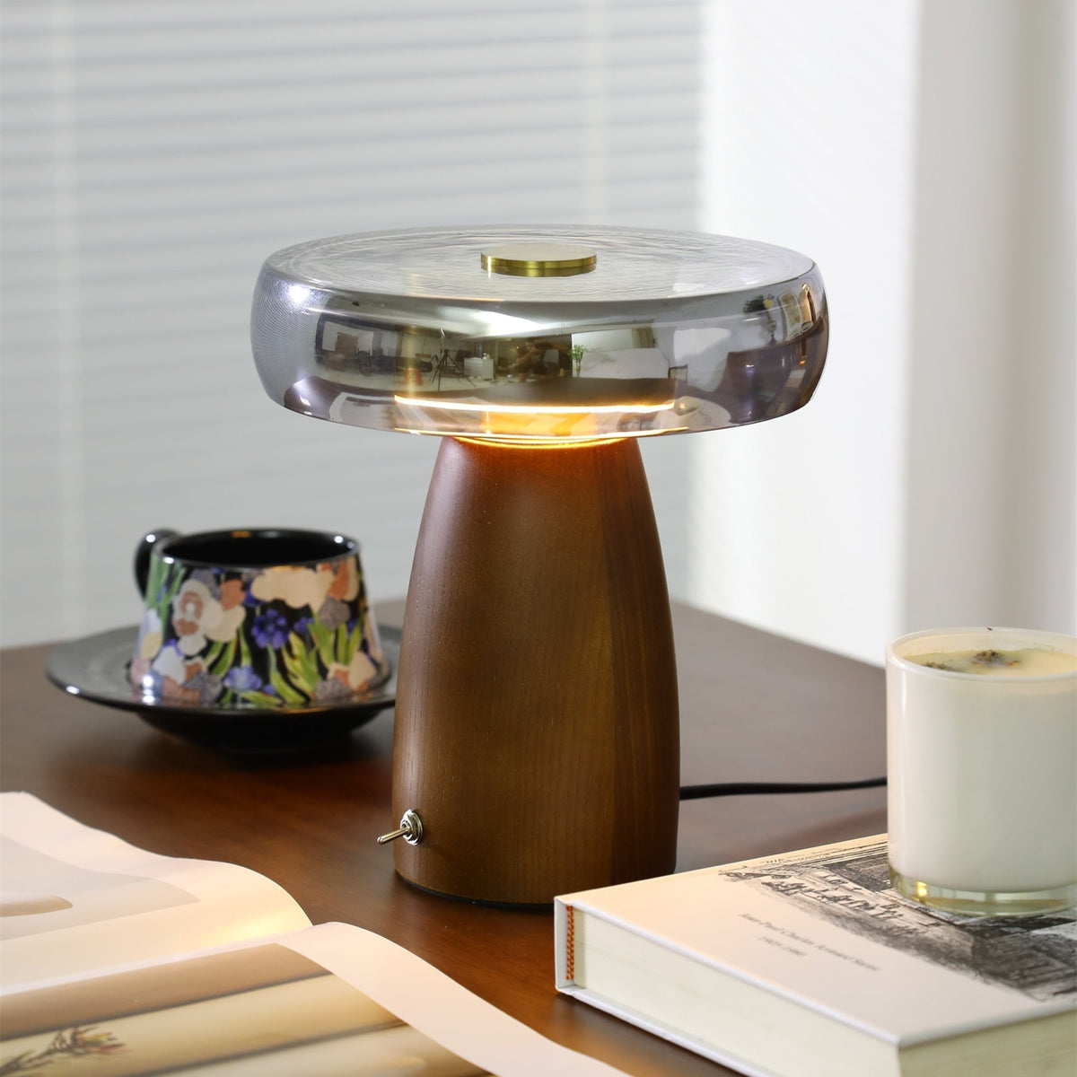 Veyra Table Lamp