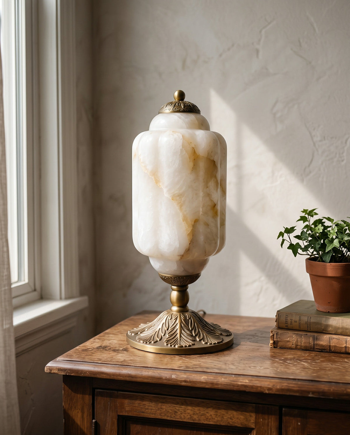 Windsor Alabaster Table Lamp