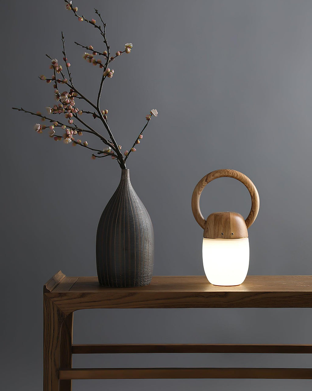 Serene Statue Table Lamp