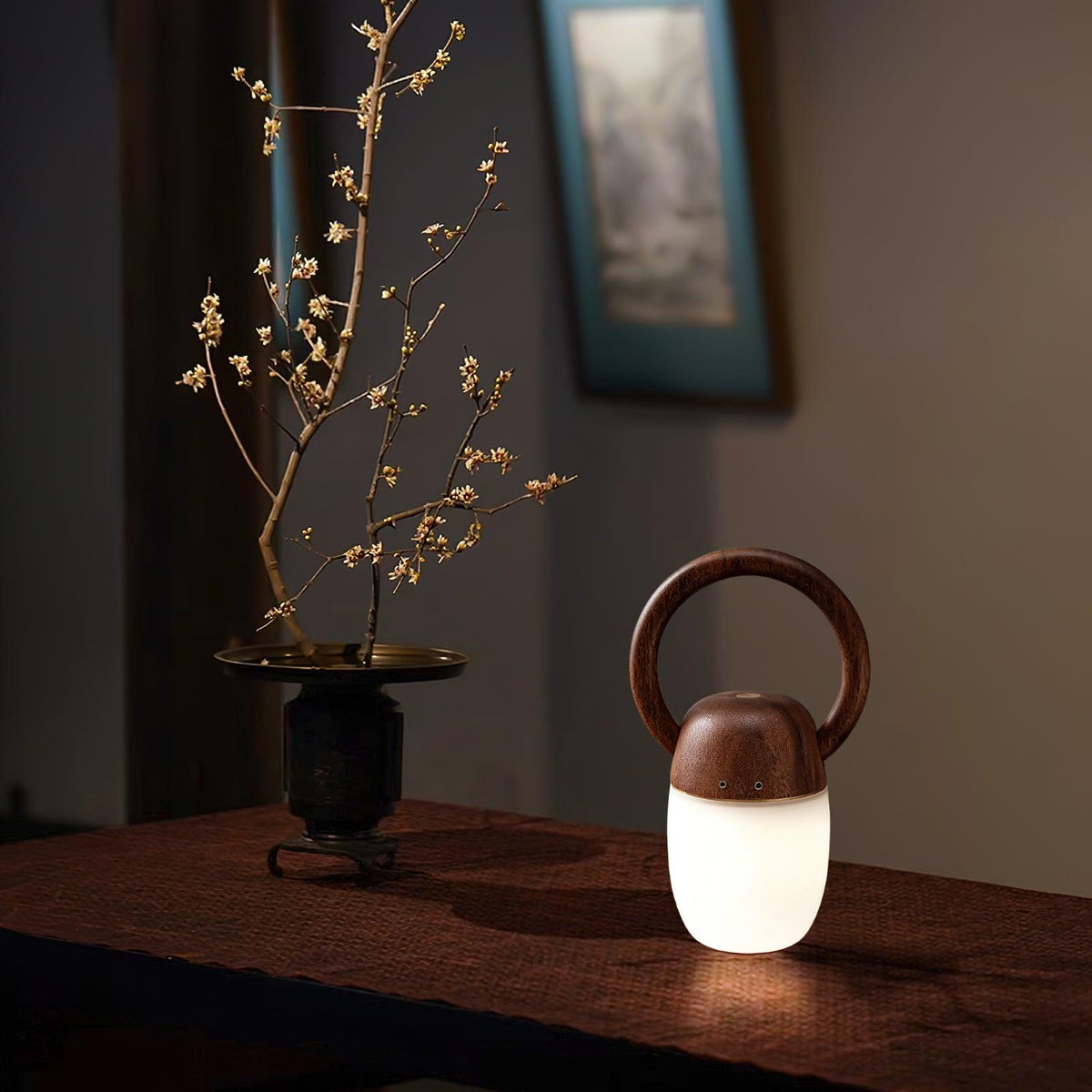 Serene Statue Table Lamp