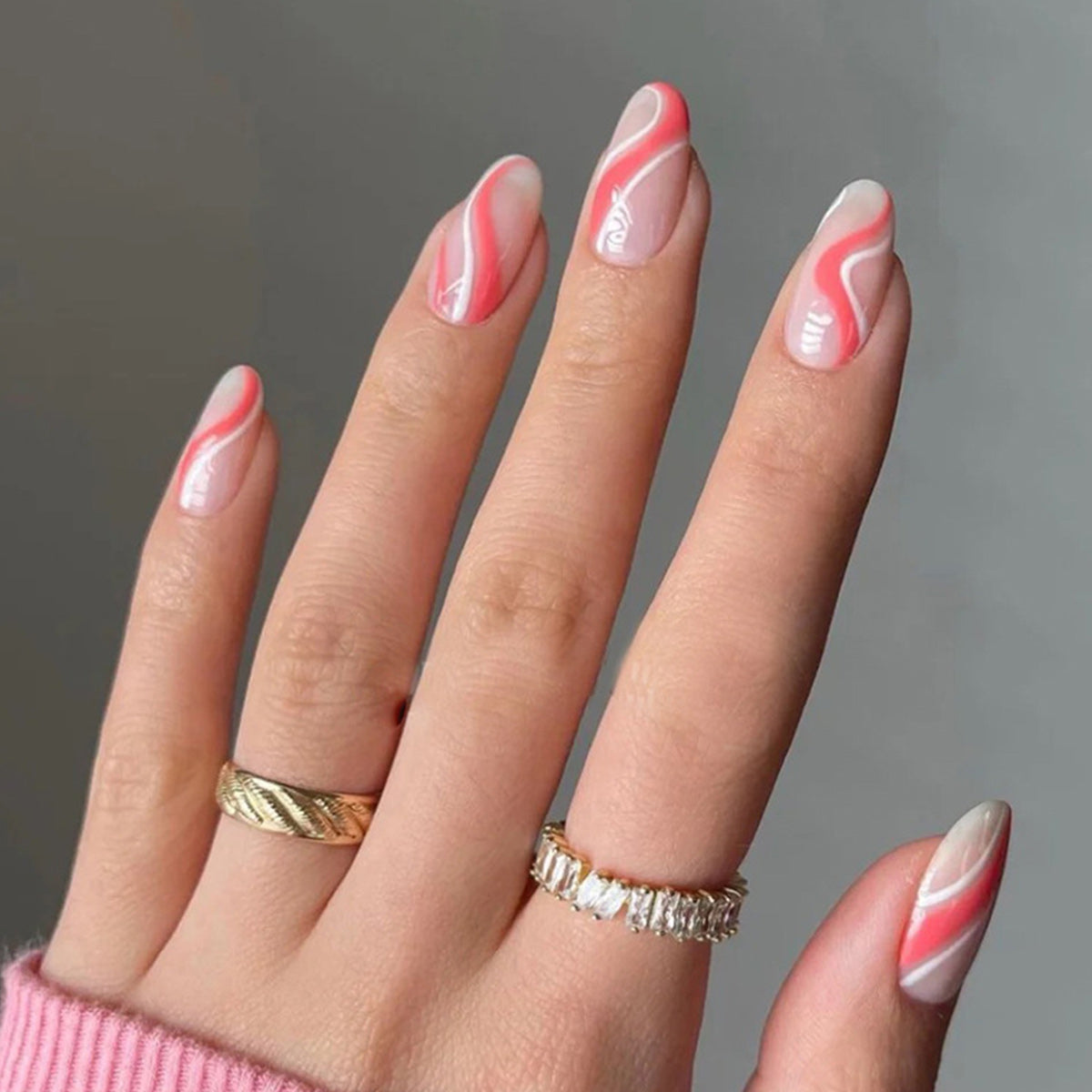 StarNagel Coffin Nails in Nude mit Französischen Linien