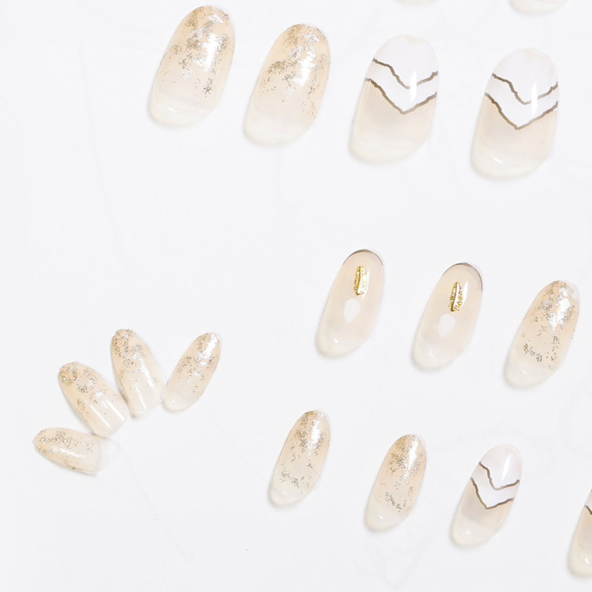 StarNagel Coffin Nails in Nude mit Hügel-Federn