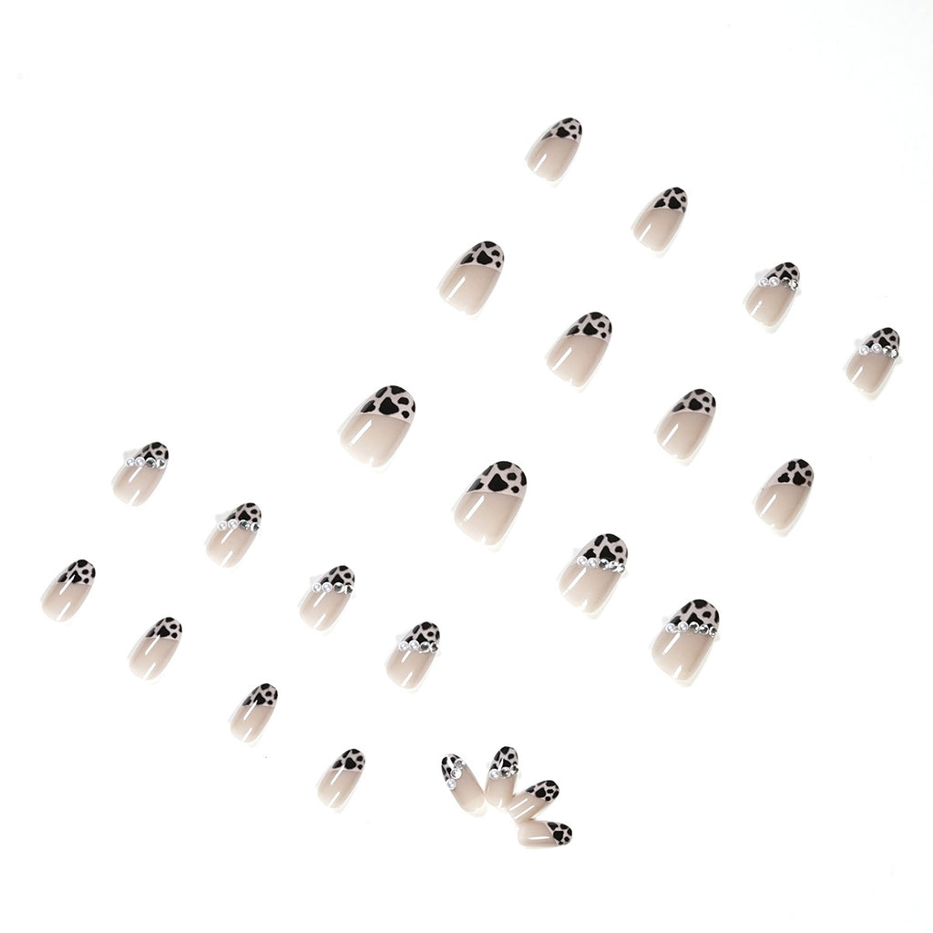 StarNagel Coffin Nails in Nude mit Schrägem Leopardendesign und Voller Strassbesetzung