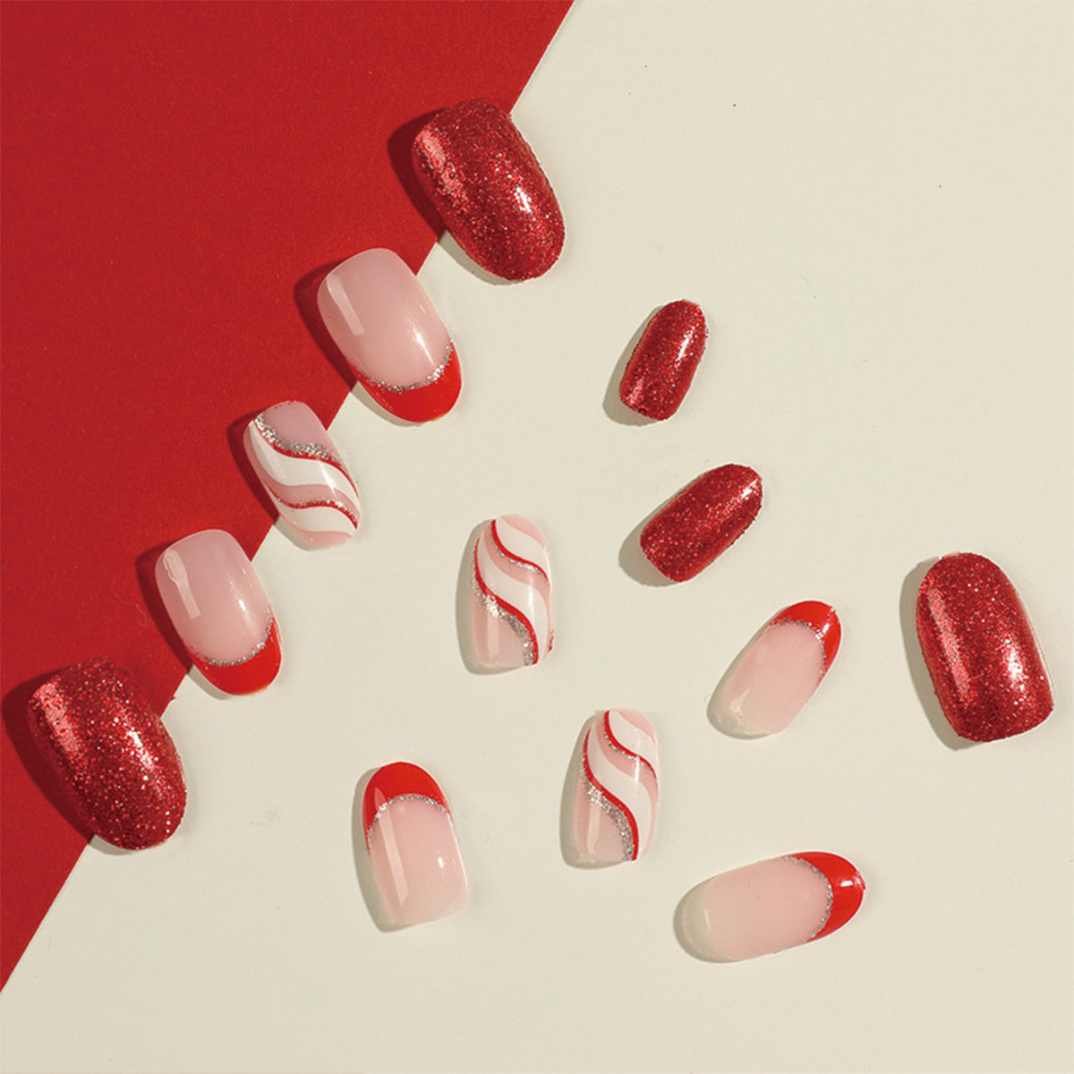 StarNagel Coffin Nails in Rot mit Glitzer und Weihnachts-Wellenmuster