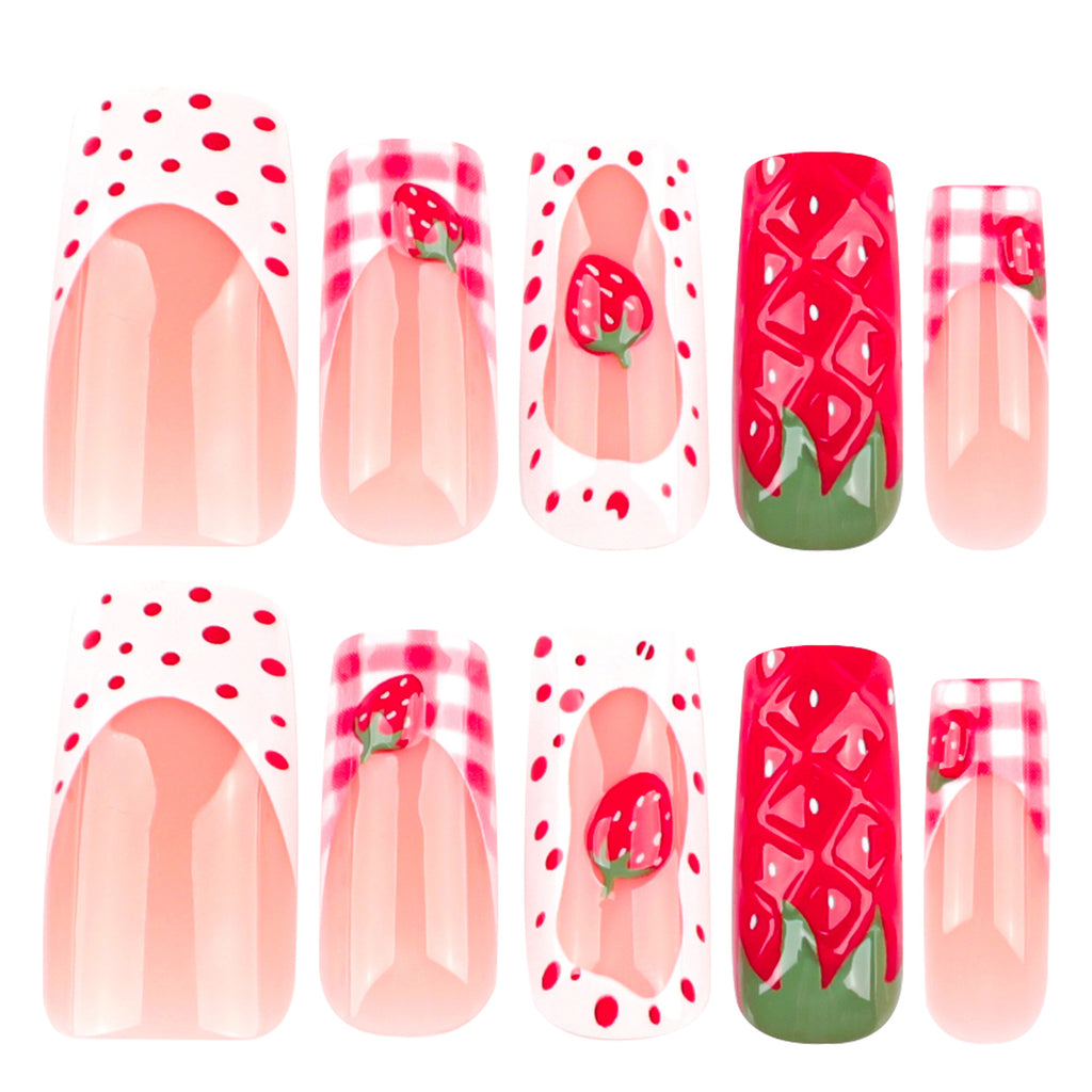 StarNagel Coffin Nails mit 3D Erdbeeren im Süßen French Stil