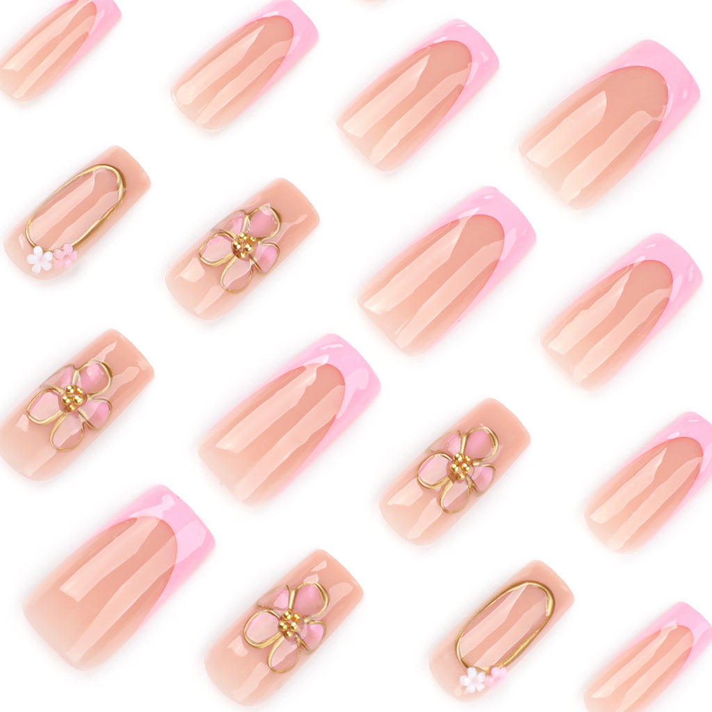 StarNagel Coffin Nails mit 3D Rosa Blumen und French Design