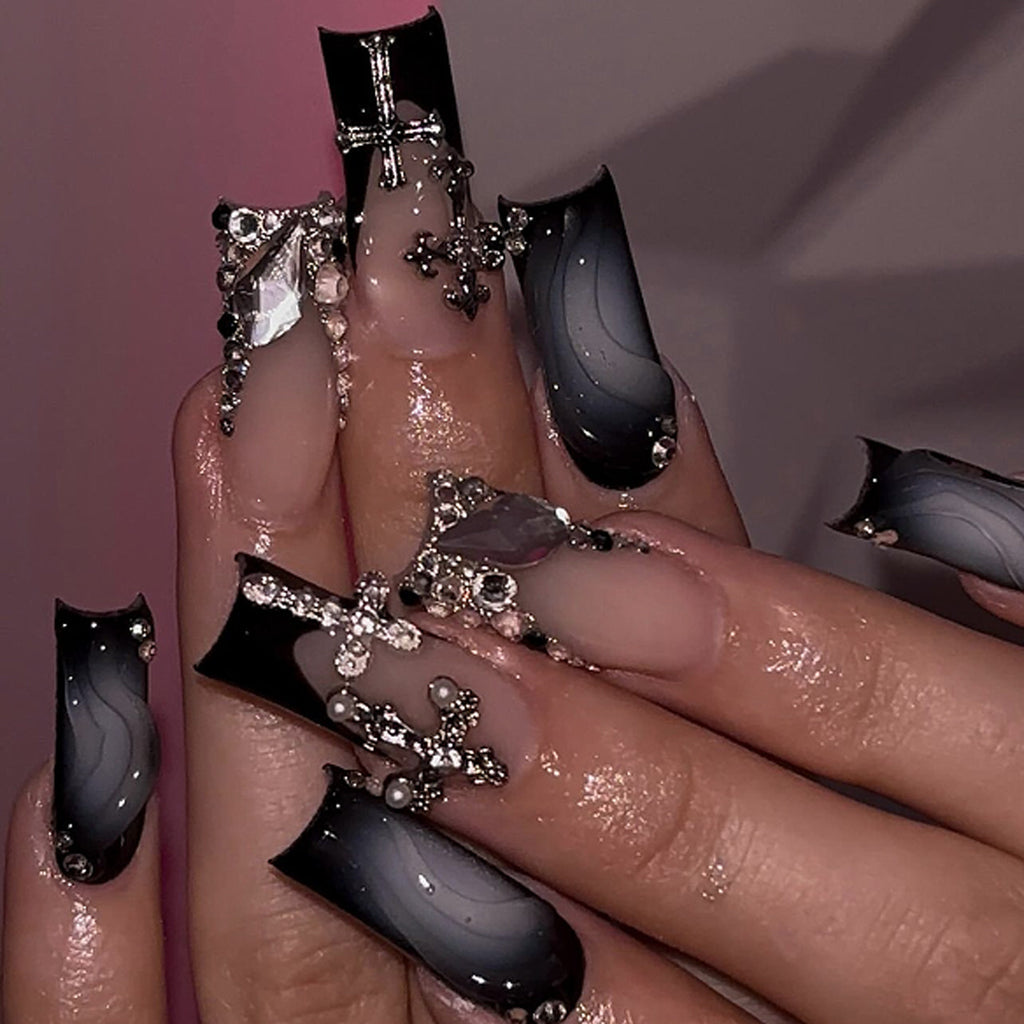 StarNagel Coffin Nails mit Coolen French in Schwarz, Glitzer und Kreuz