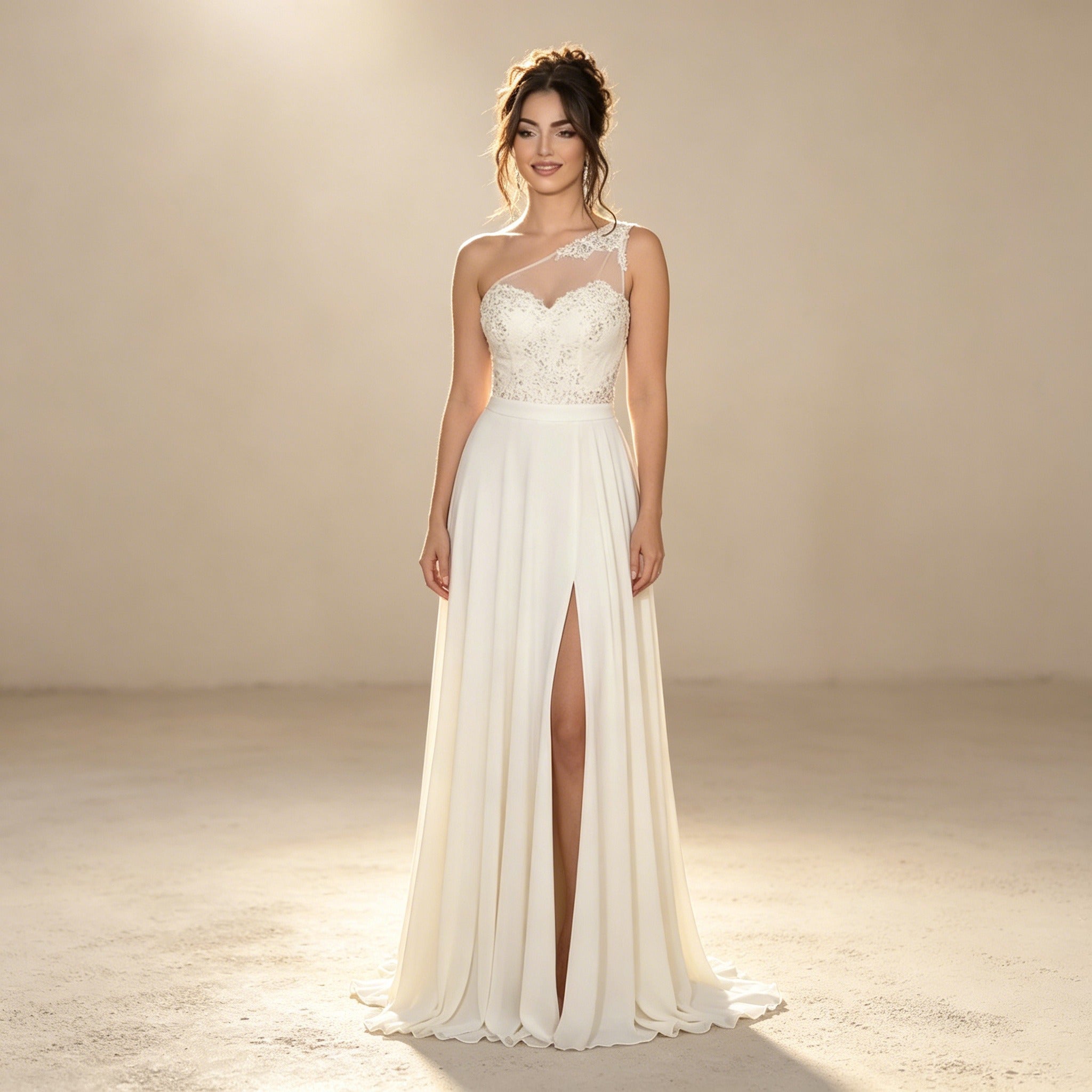 Asymmetrisches Abendkleid mit Spitze | Cremeweißes One-Shoulder Kleid mit Beinschlitz