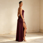 Elegantes Satin Abendkleid in Burgunder – Asymmetrisches Maxikleid mit Volants