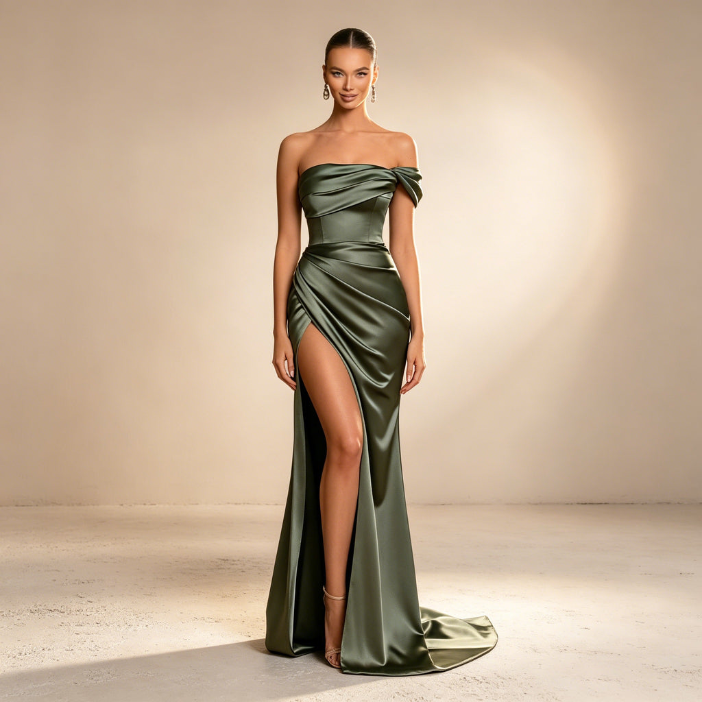 Satin Abendkleid mit Beinschlitz | Elegantes Olivgrünes Maxikleid Schulterfrei
