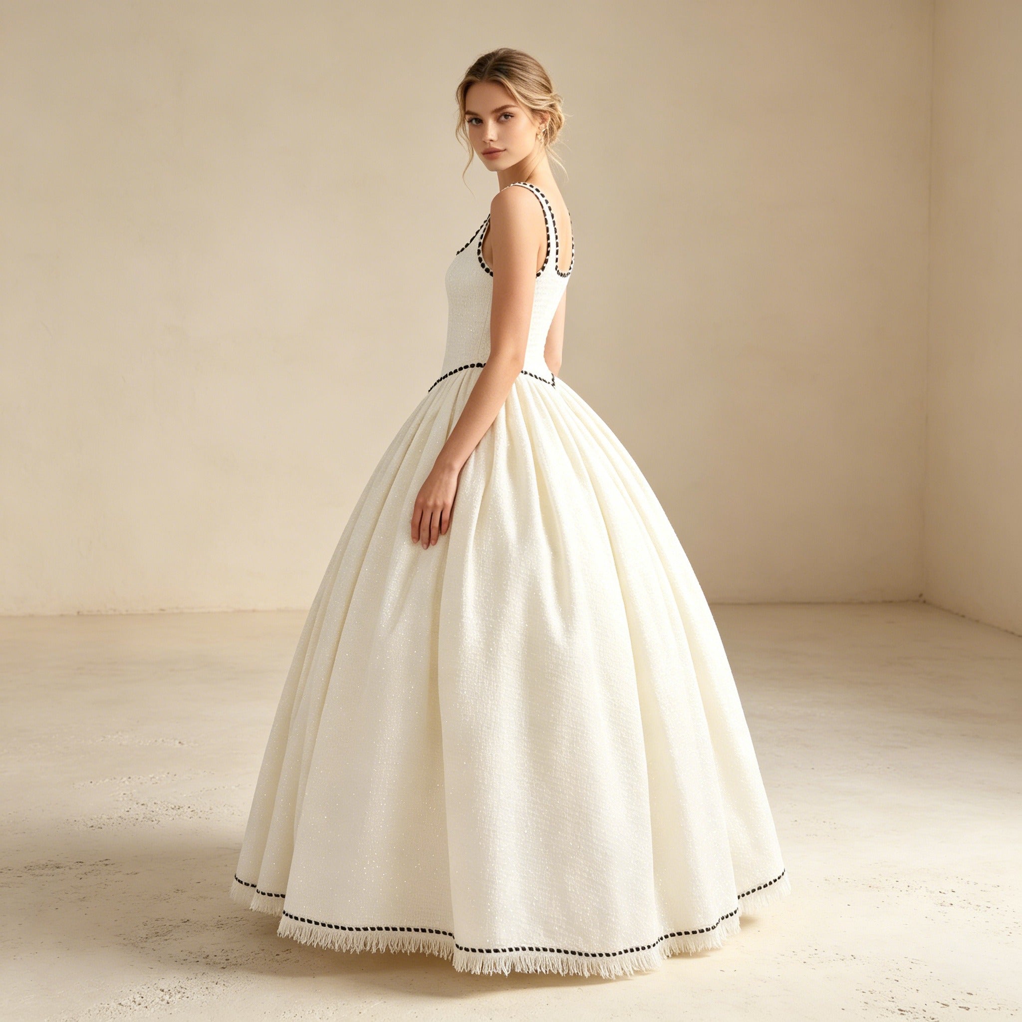 Vintage Corsagen-Abendkleid mit Kontrastborte und opulentem Ballrock