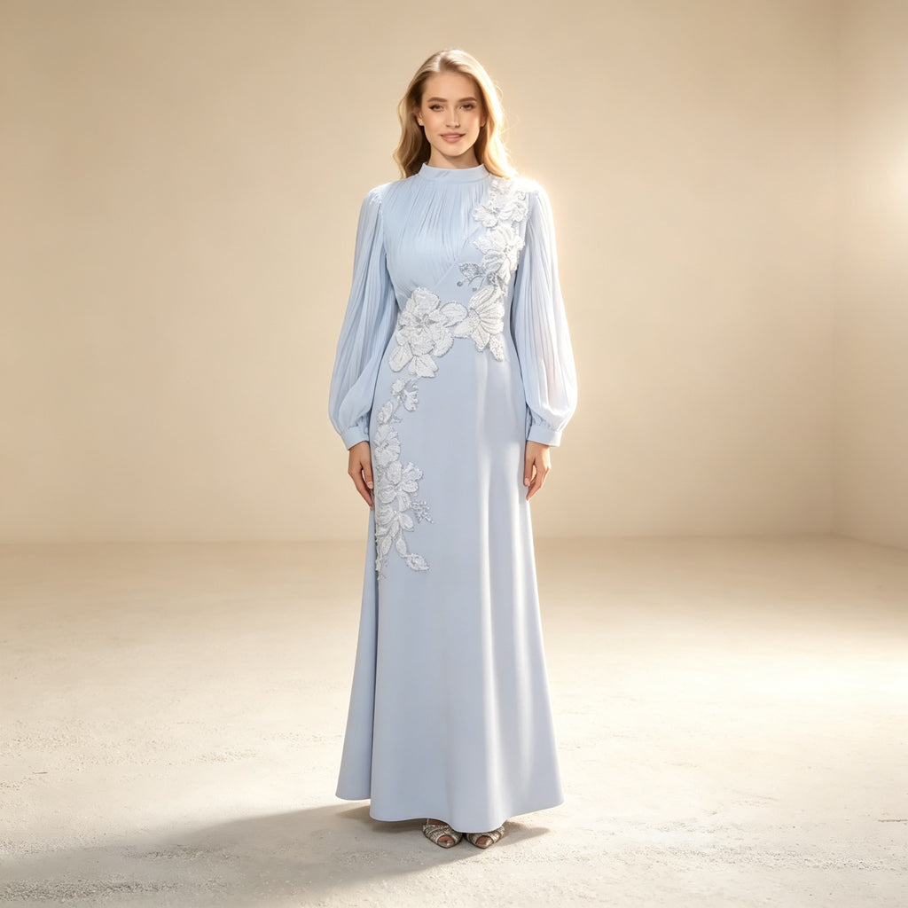 Elegantes Abendkleid Eisblau mit Stehkragen | Kleid mit 3D-Blumen