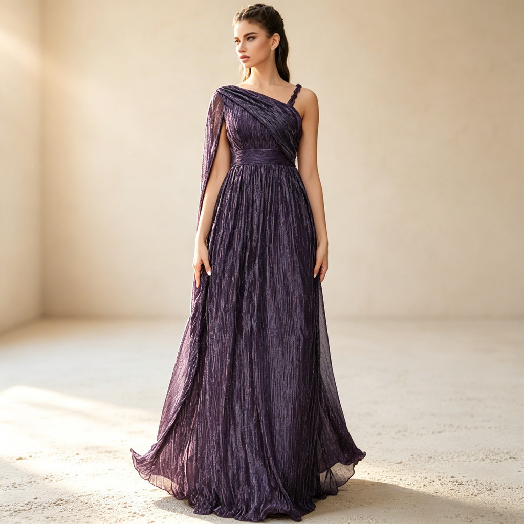 Elegant Abendkleid in Dunkellila – Funkelndes Maxi-Design mit Plissee & One-Shoulder-Schnitt