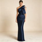 One-Shoulder Abendkleid in Marineblau – Elegantes Maxikleid mit Großer Schleife