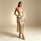 Festliches Cocktailkleid in Champagner - Ärmelloses Satin-Midikleid