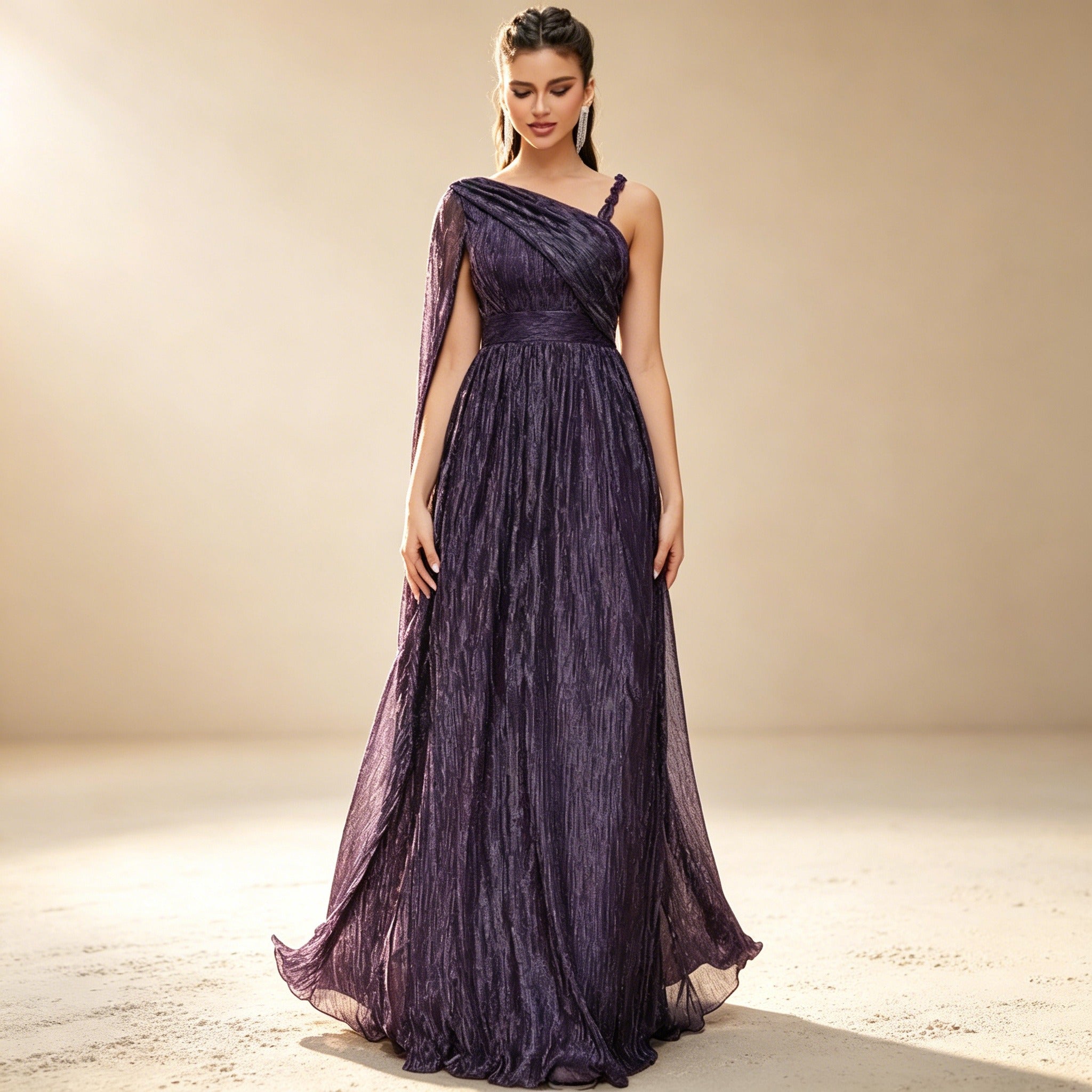 Elegant Abendkleid in Dunkellila – Funkelndes Maxi-Design mit Plissee & One-Shoulder-Schnitt