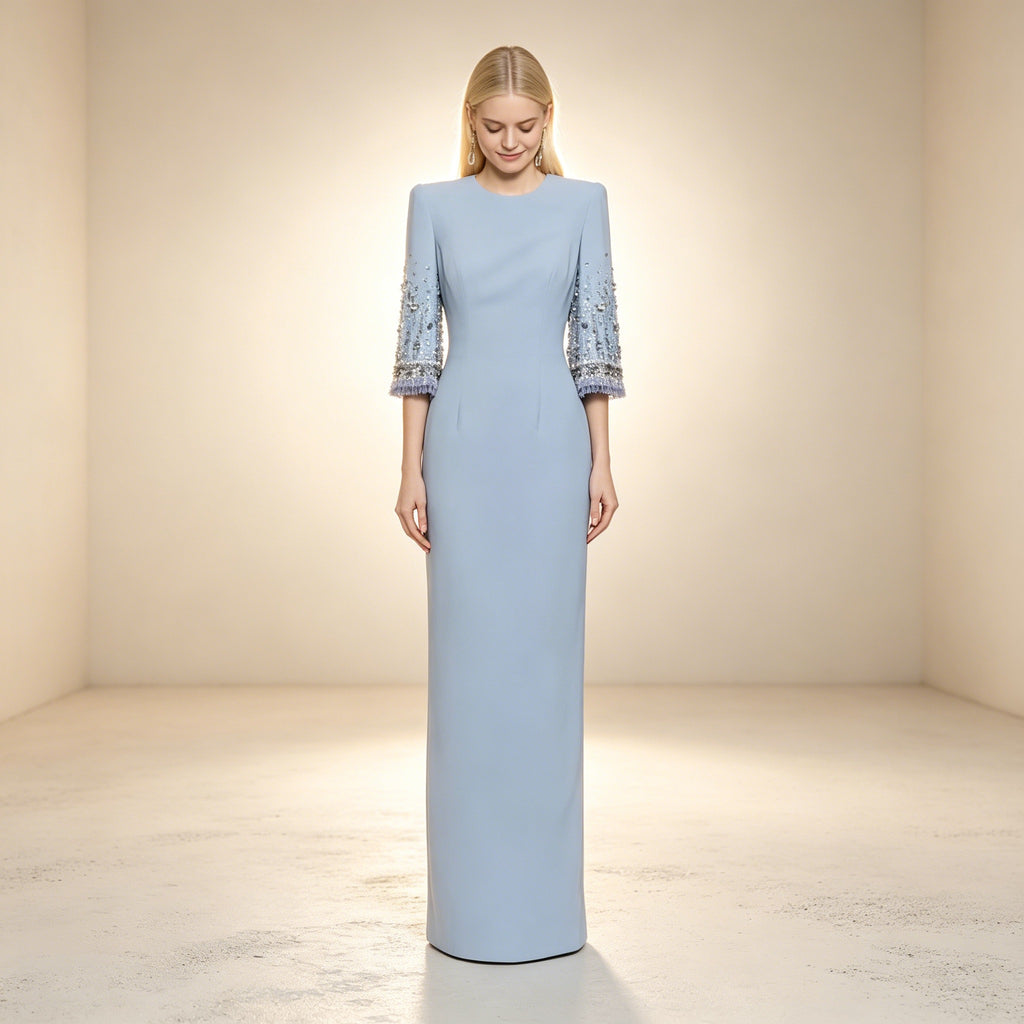 Bodenlanges Etuikleid in Hellblau | Gala-Kleid mit Schulterpolstern