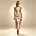Festliches Cocktailkleid in Champagner - Ärmelloses Satin-Midikleid