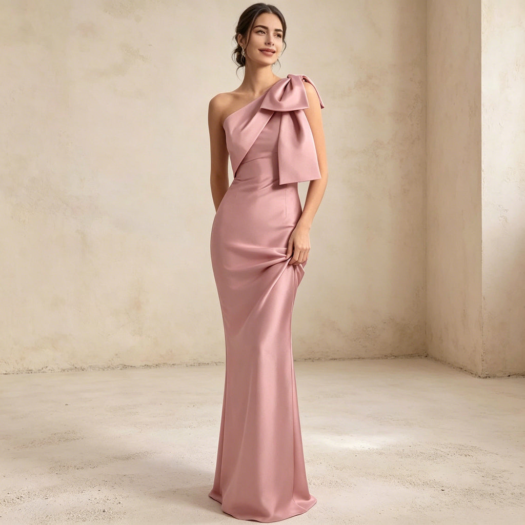 One-Shoulder Abendkleid in Altrosa – Elegantes Satin-Maxikleid mit Großer Schleife