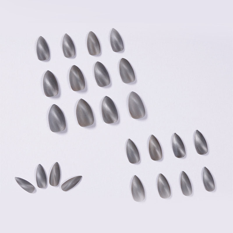 StarNagel Almond Nägel in Grau mit Matt Cat Eye Effekt